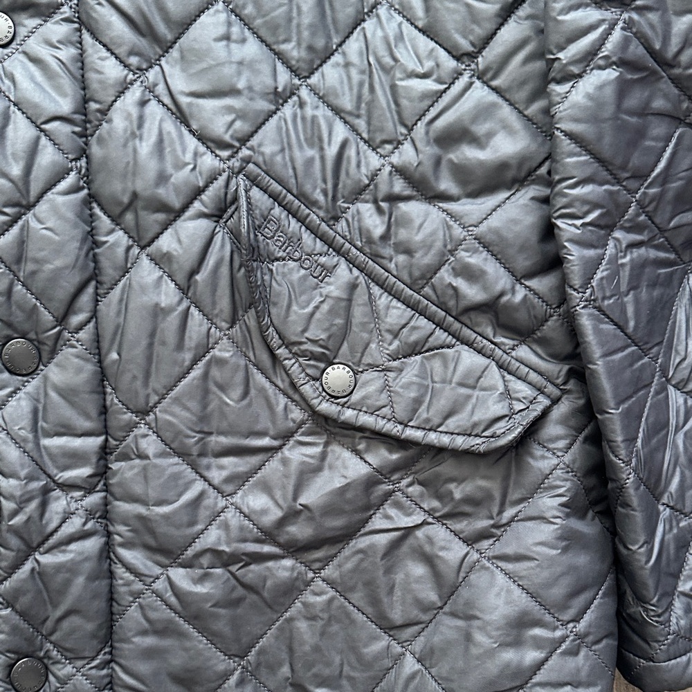 Barbour Quilted Black Jacket - Picture 2 of 10